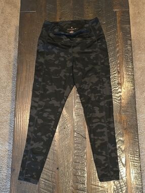 Danskin Black and Gray Camo Active Leggings